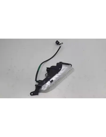 INTERMITENTE DELANTERO DERECHO FJR 1300 16-20  1 patilla reparada