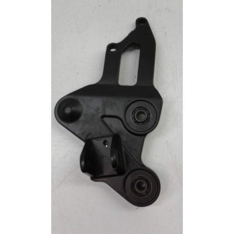 RIGHT FRONT FOOTREST SUPPORT MT 07 21-22 1WS274431