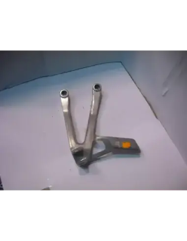 SOPORTE ESTRIBERA TARSERO IZQUIERDO EUROPA 125