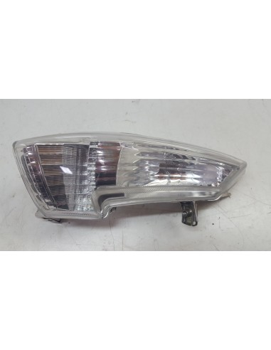 RIGHT TAIL LIGHT MP3 YOURBAN 300 11-18