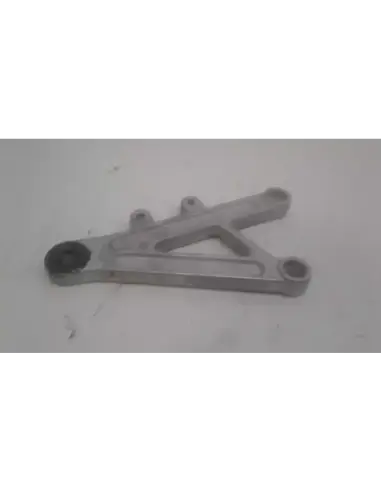 SOPORTE ESTRIBERA DELANTERA DERECHA RS 50 07-14