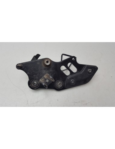 RIGHT FRONT FOOTREST SUPPORT VULCAN S 650 15-16