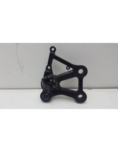 RIGHT FRONT FOOTREST SUPPORT CBR 1000 87-90 50600MS2000 - 50600MS2670