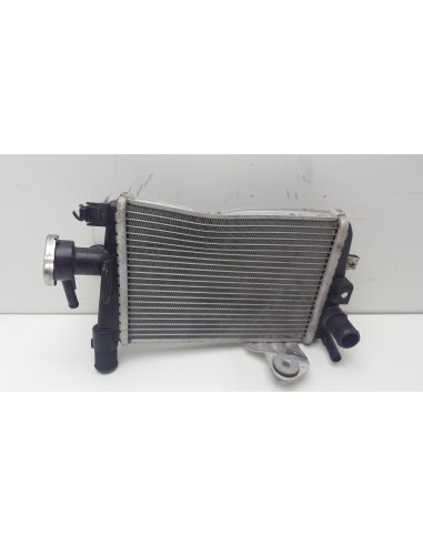 RIGHT RADIATOR R 1200GS 13-18 (bent, does not lose)