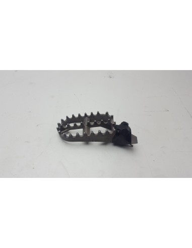 RIGHT FRONT FOOTREST R 1200GS 13-18