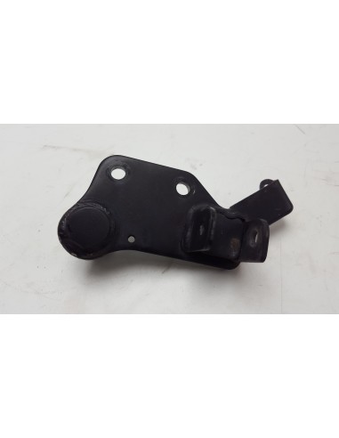 RIGHT FRONT FOOTREST SUPPORT V-STROM 650 4351027G01YAP - 4351011J00YAP