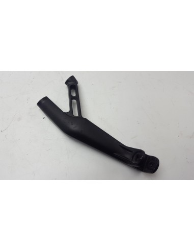 LEFT REAR FOOTREST SUPPORT R7 21-24 2CR2741L01