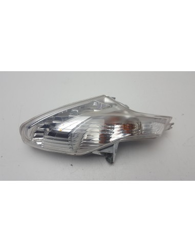 RIGHT WINKER TAIL LIGHT BEVERLY 350ie 641581