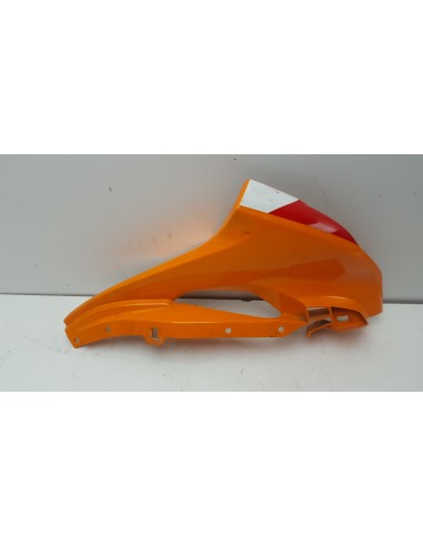 RIGHT FRONT COVER CBR 125 11-15 64215KTYD70 - 64210KPPT00