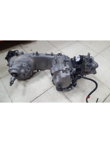 BEVERLY 350 ENGINE 2015 /69/ (bad heated cylinder head)