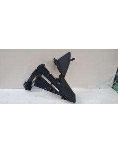 LATERAL INTERIOR IZQUIERDO NX 500 24-25 (falta 1 soporte)
