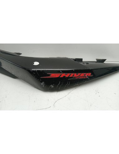 CACHA IZQUIERDA SHIVER 750 10-15 89704700XN5