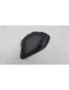 LEFT TANK COVER GRILLE MT 10 22-24 B5Y2137U0000 - B5Y2837V0000 2