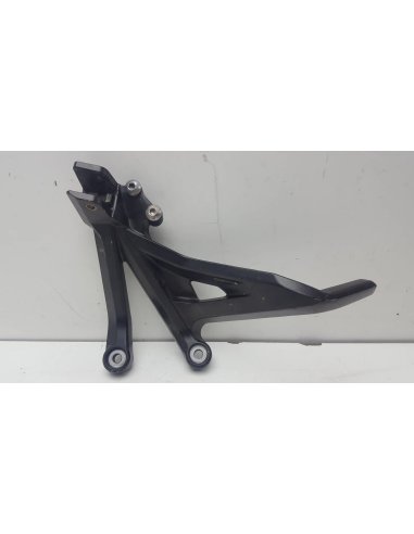 SOPORTE ESTRIBERA TRASERO DERECHO TWIN 1000 16-17 50715MJPG50ZA
