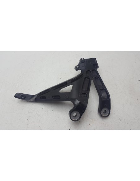 SOPORTE ESTRIBERA TRASERO DERECHO TWIN 1000 16-17 50715MJPG50ZA