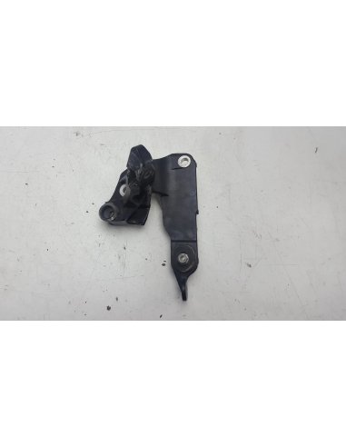 SOPORTE ESTRIBERA DELANTERA DERECHA TWIN 1000 16-17 50615MJPG50ZA