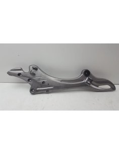 RIGHT FOOTREST BRACKET GLADIUS 650 09-12 4351044H0020H - 4351044H0013L
