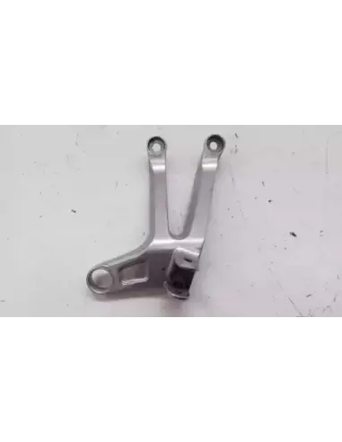 SOPORTE ESTRIBERA TRASERO DERECHO VTR 1000 SP1