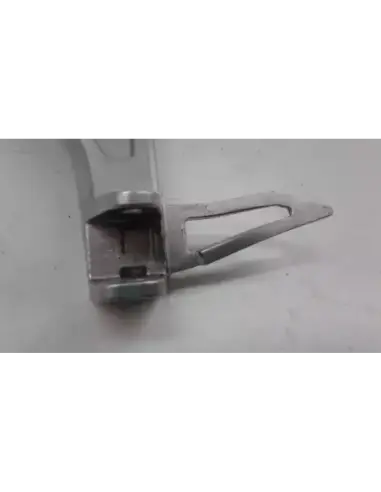 SOPORTE ESTRIBERA TRASERO IZQUIERDO CB 650R 19-