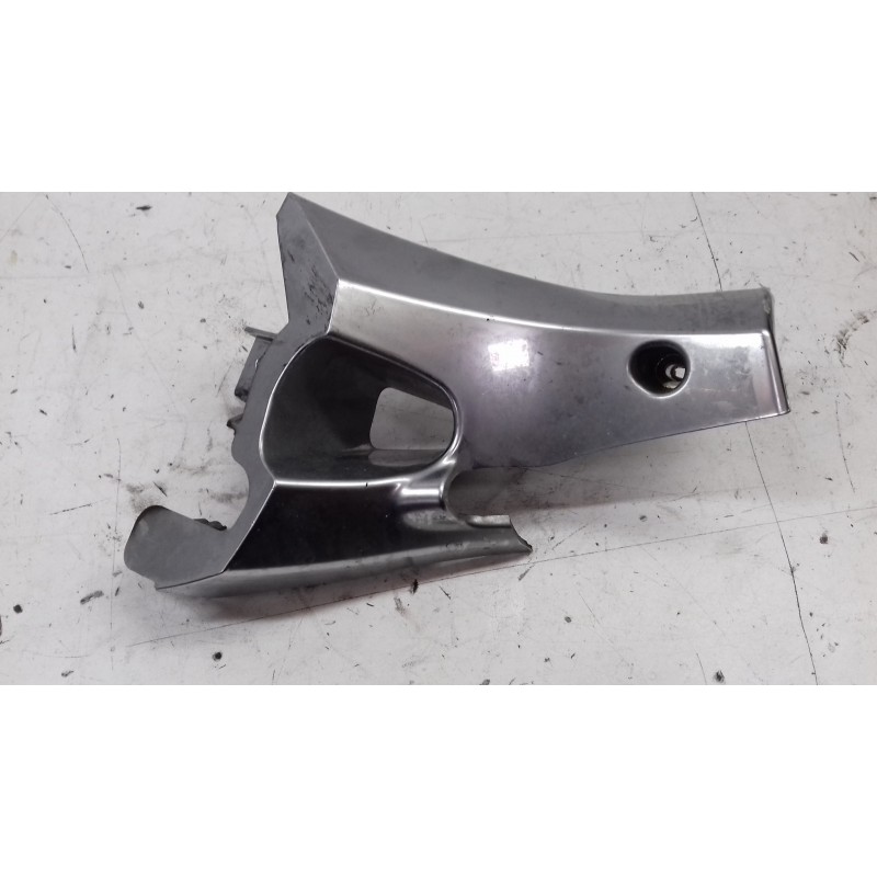 Right handlebar lower cover X10 350 12-13