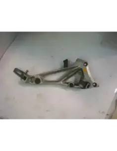 SOPORTE ESTRIBERA GSX 550EF DER